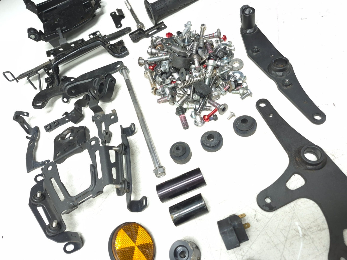 2019 Kawasaki Z400 Er400d Misc Bolt & Hardware Bracket OEM