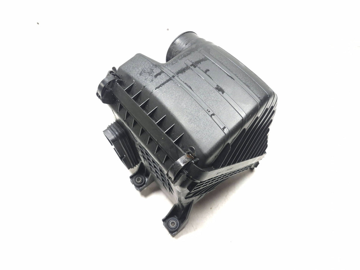 2015 Kia Optima 2.4l Air Cleaner Box 281102t150 OEM