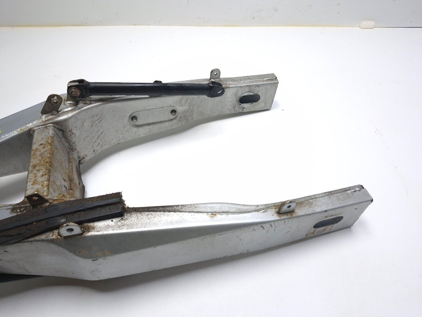 1998 Yamaha Yzf600r Rear Swingarm OEM