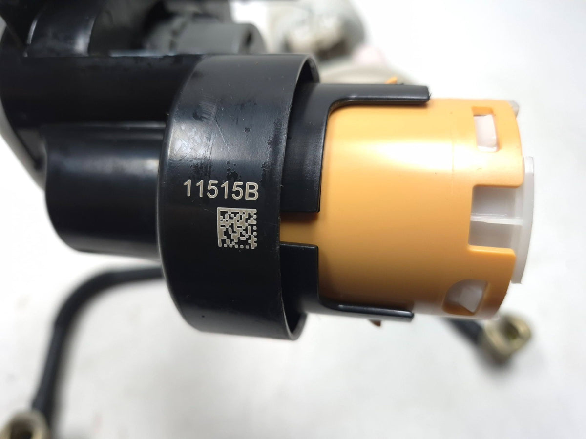 2015 Jeep Renegade Fuel Pump & Pump Valve & Tube 3 Pcs OEM