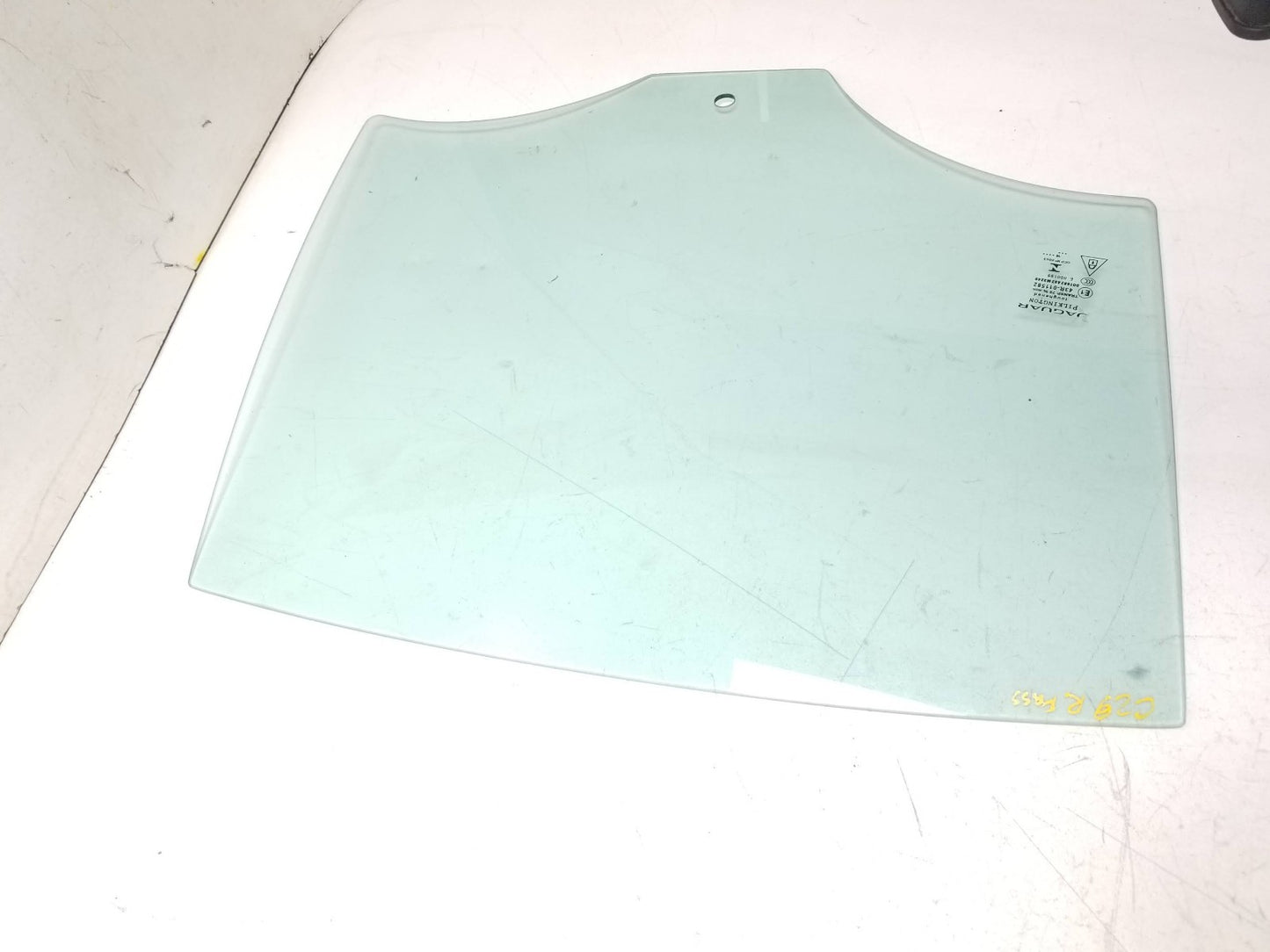 2017 Jaguar Xe Rear Passenger Side Right Door Glass T4n3104 OEM