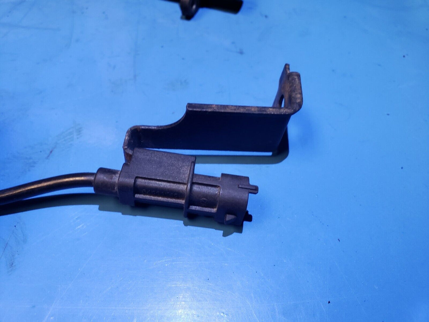 06 07 08 09 10 Kia Rio5 1.6l Oil Pressure Knock Crankshaft Sensor OEM