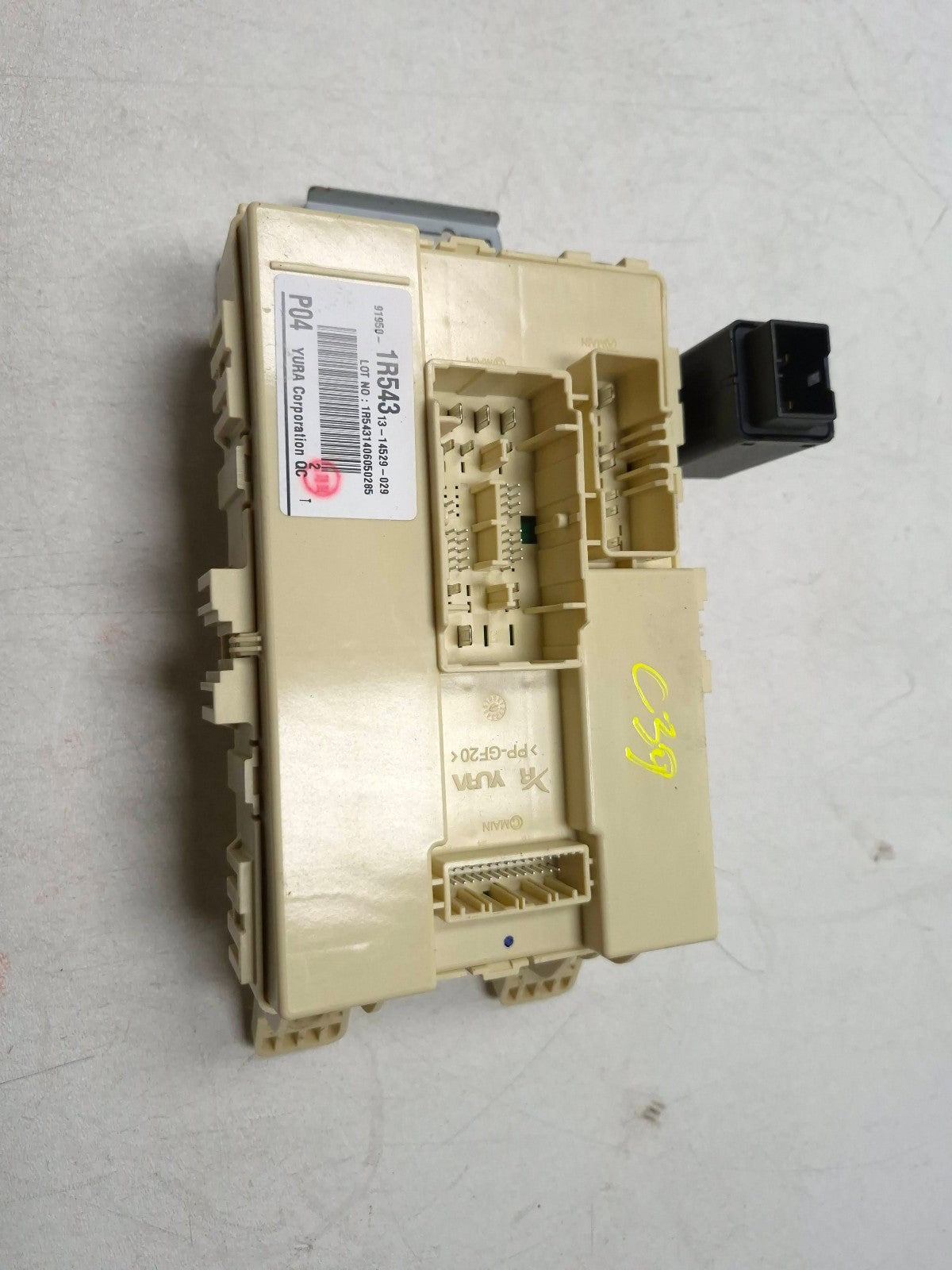 2014 Hyundai Accent Cabin Fuse Box OEM 91950-1r543