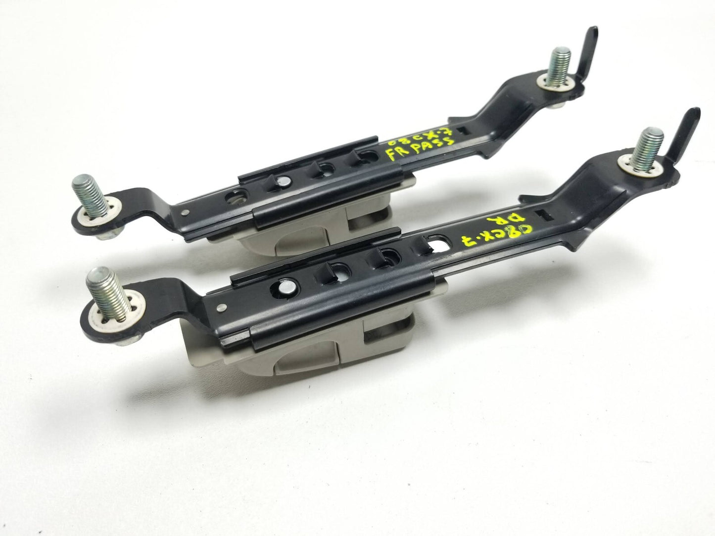 2009 Mazda Cx-7 Front Seat Belt Adjuster 2pcs OEM