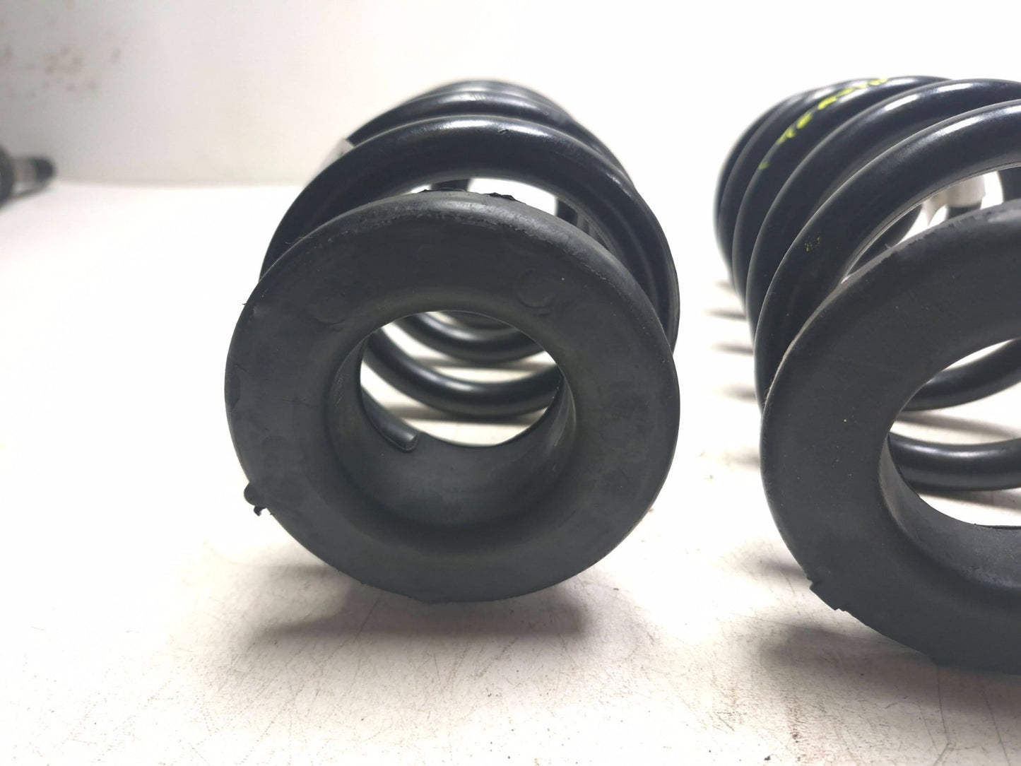 2024 Alfa Romeo Stelvio Rear Coil Spring Left & Right OEM