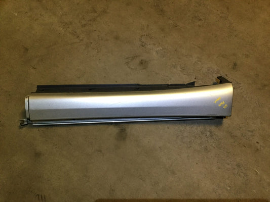 99 00 01 02 03 04 05 Lexus GS300 Rear Right Pass Rocker Panel Molding Trim OEM