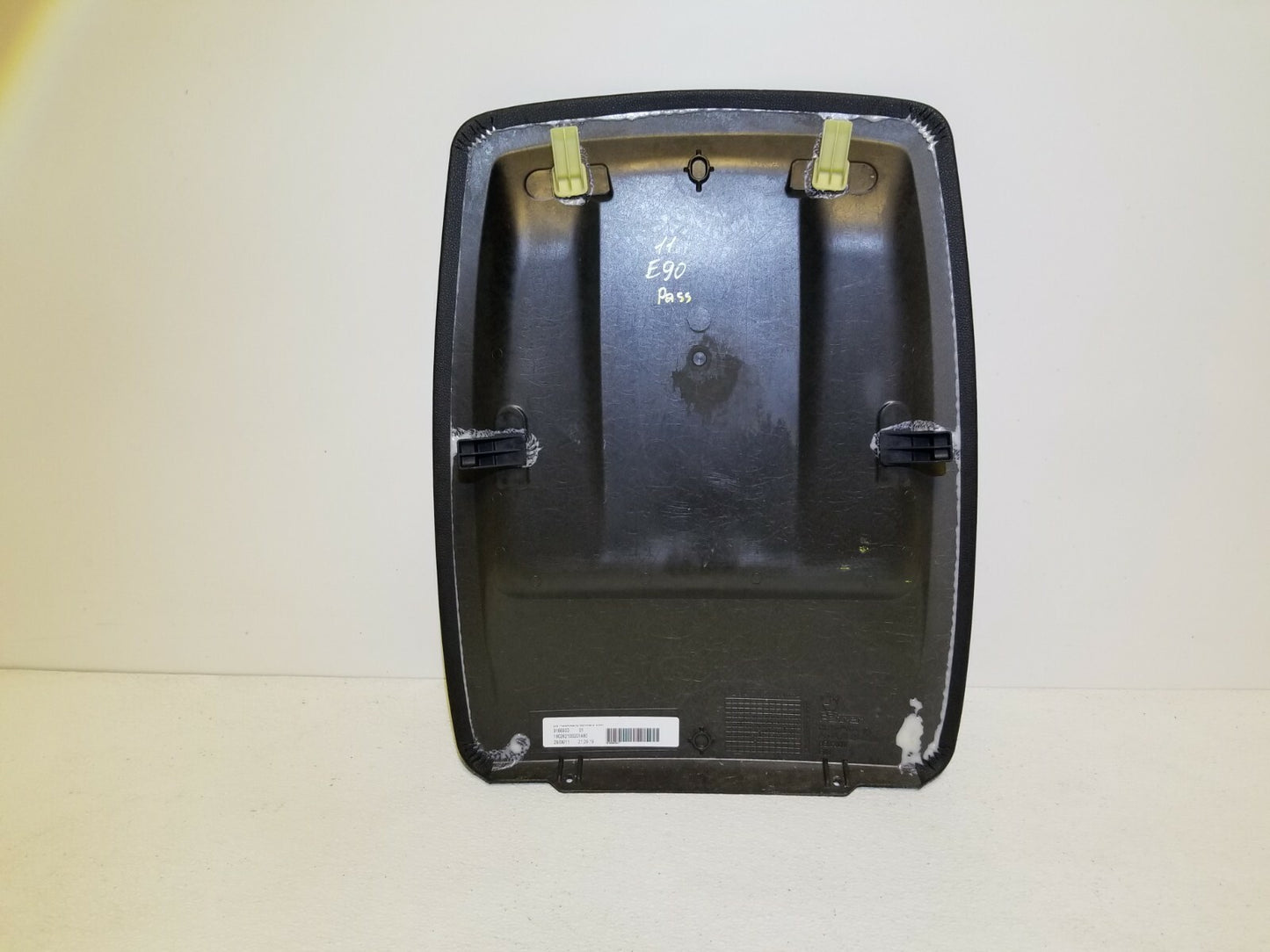 09 10 11 12  BMW 328xi E90 Front Right Passenger Seat Rear Cover Panel OEM