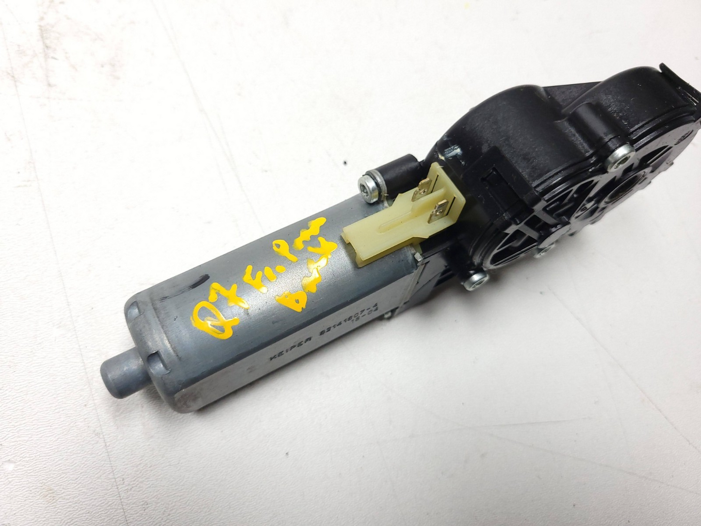 2015 Audi Q7 Front Seat Adjustment Motor Passenger Side Right 4 Pcs OEM