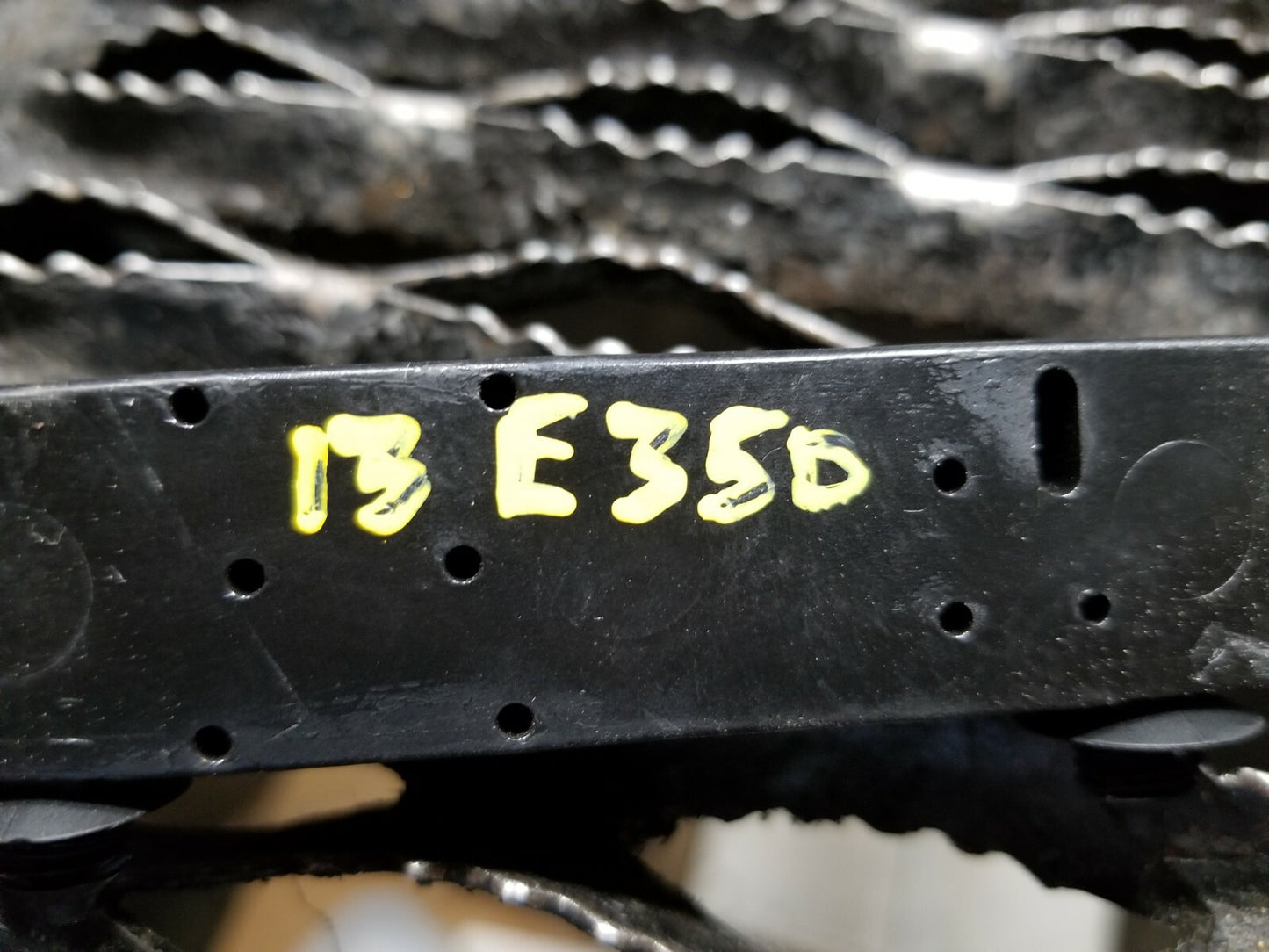 2013 Mercedes Benz W212 E350 Antenna Noise Filter Module OEM