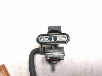 2001 Suzuki Gsx 750f Katana Cock Assy Fuel OEM