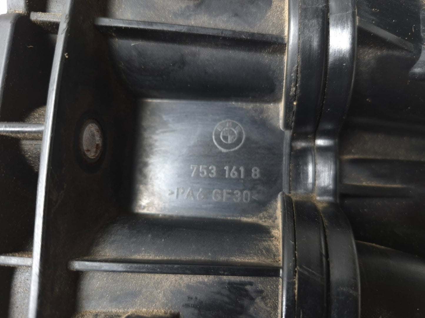 2010 BMW X5 4.8l Engine Intake Manifold OEM