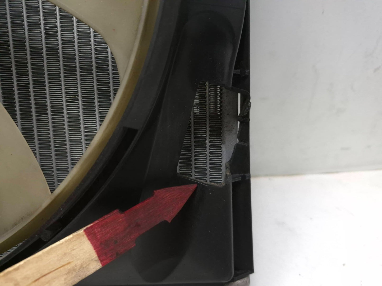2012 Toyota Camry Front Engine Radiator Dual Fan Motor W/ Reservoir OEM