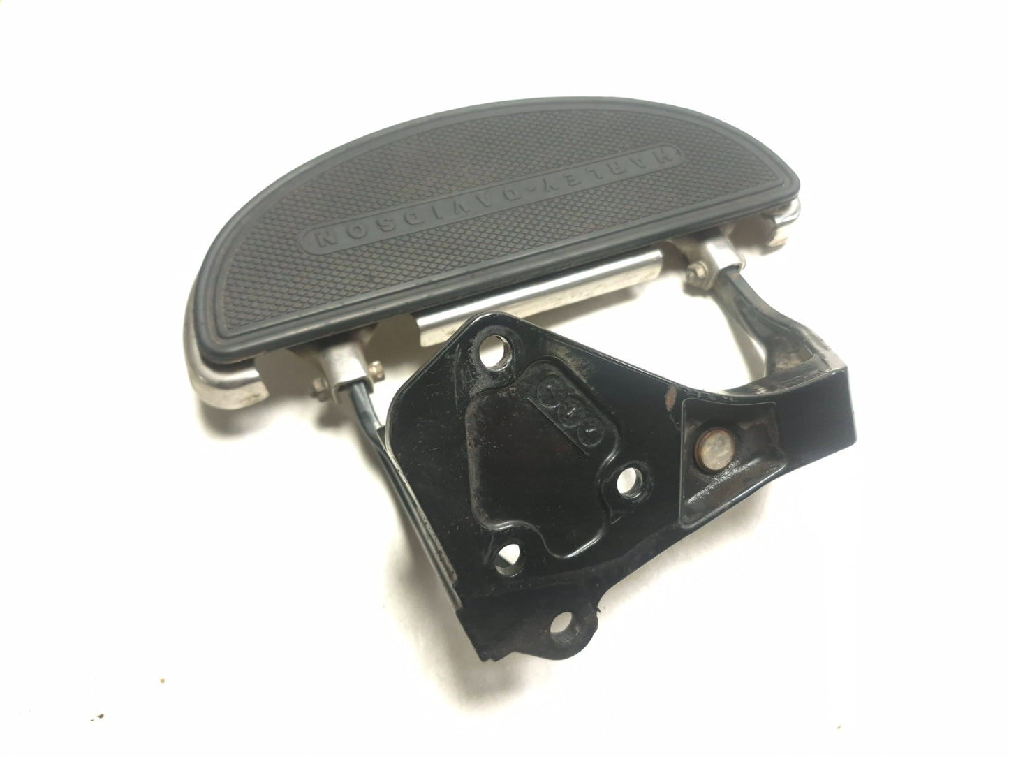 2004 Harley Softail Flstc Front Right Floorboard & Mount Bracket OEM