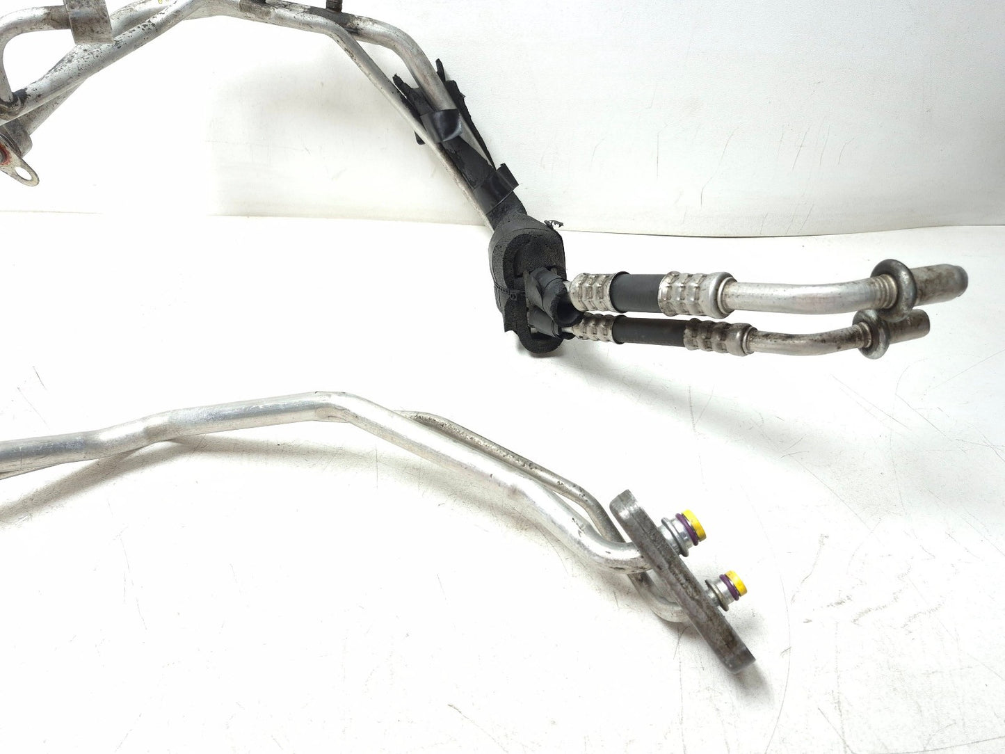 2008 BMW X6 E71 4.4l V8 N63 AC Air Conditioning Hose Pipe Line OEM
