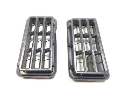 2007-2011 Dodge Caliber Sxt Rear Quarter Vent Pressure Flap 2pcs OEM