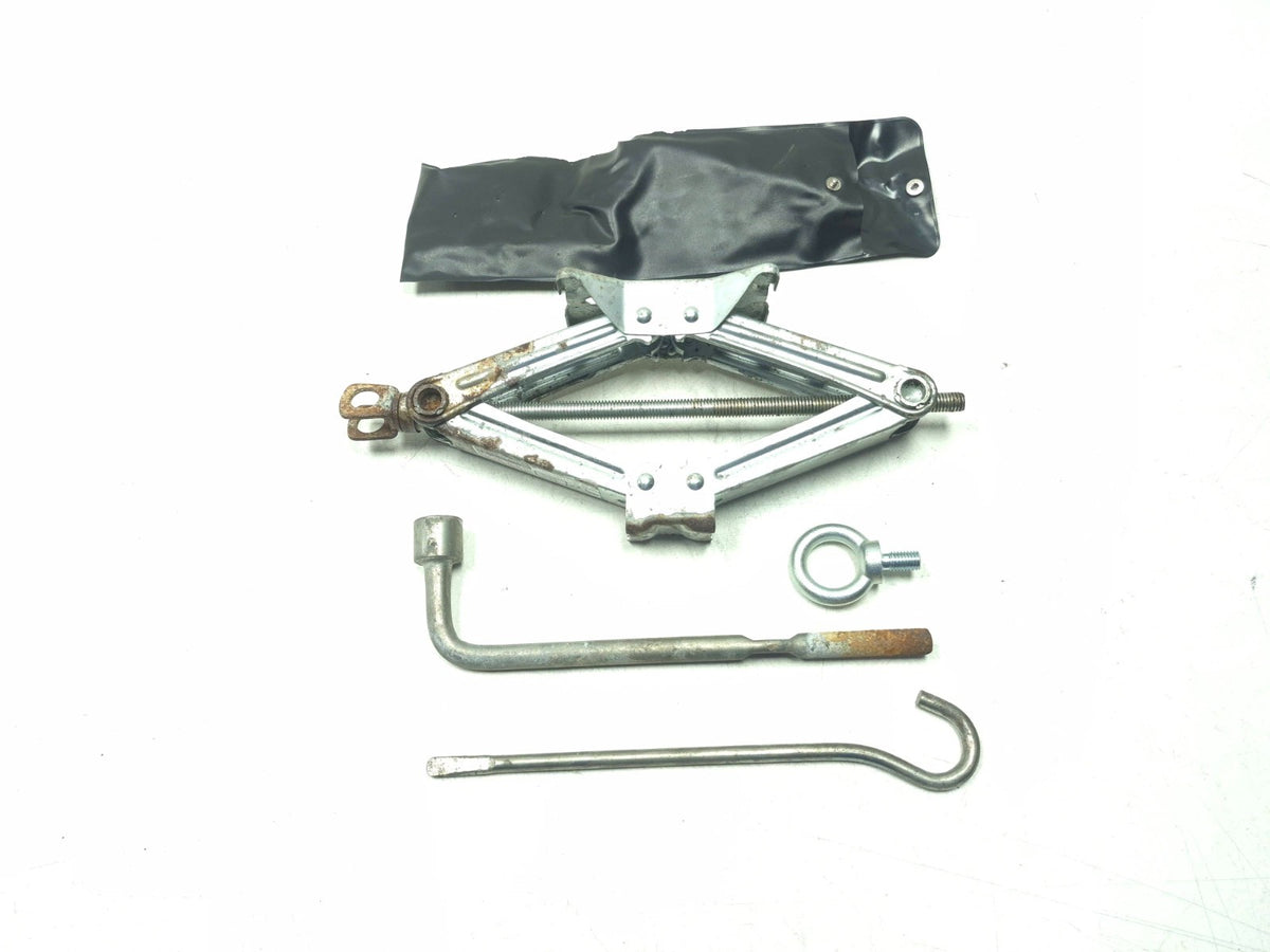 2007 Honda Fit Jack W/ Tools Set 89310-s5a-013 OEM