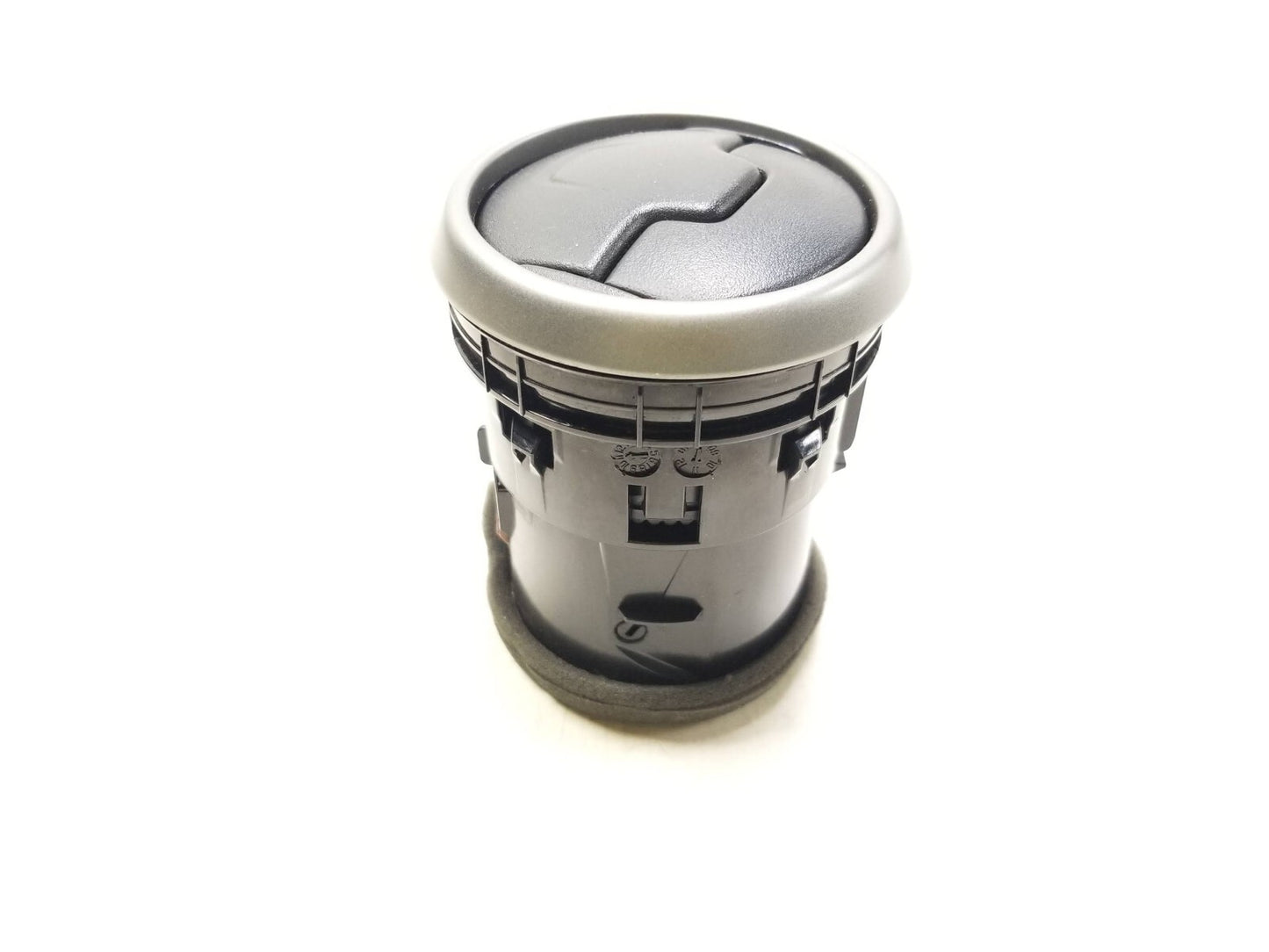 2008 - 2014 Nissan Rogue Dash Ac Heater Air Vent Passenger Side Right OEM