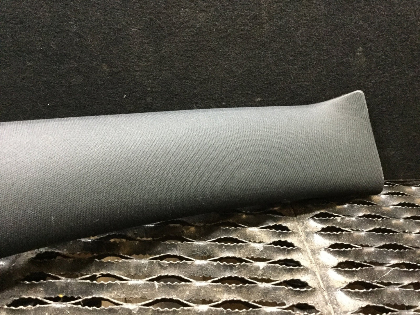 11 12 13 14 15 Dodge Charger A Pillar Windshield Right Pass Side Trim Cover OEM