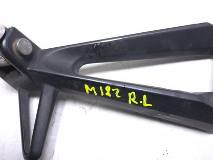 2016 Yamaha Yzf R3 Rear Footrest Right & Left Pair OEM