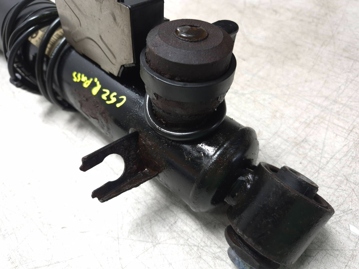 2008 BMW X6 E71 Rear Suspension Shock Strut Absorber Left & Right OEM