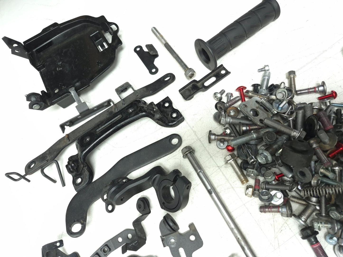 2019 Kawasaki Z400 Er400d Misc Bolt & Hardware Bracket OEM