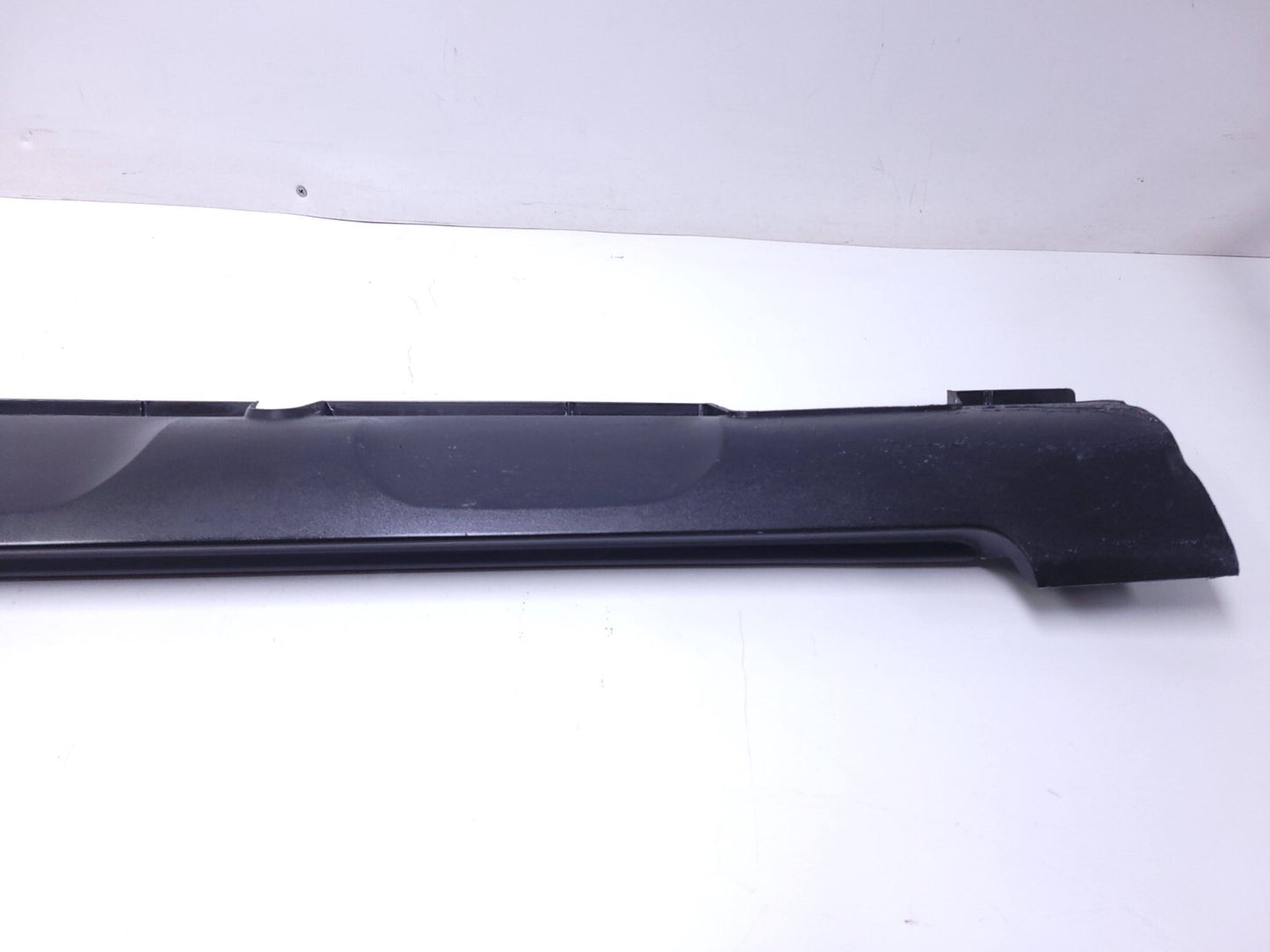 2020 Hyundai Venue Rocker Panel Skirt Molding Left Driver Side OEM
