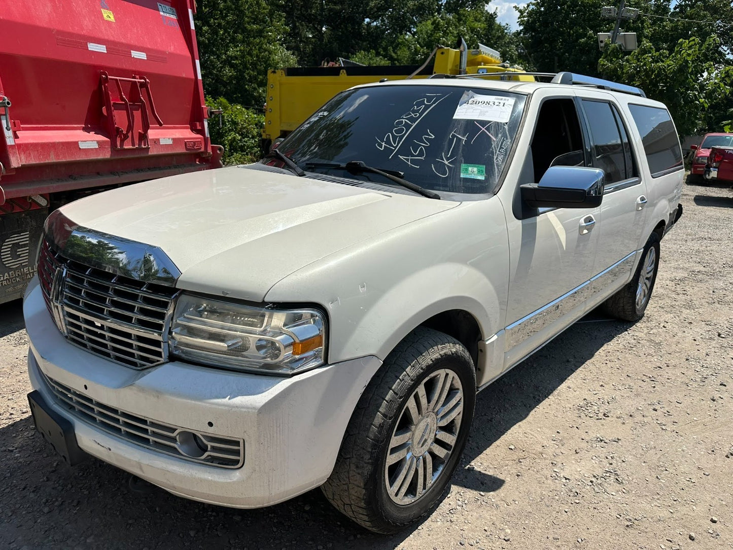 2008 Lincoln Navigator Front Left Driver Seat Side Cover & Switch OEM