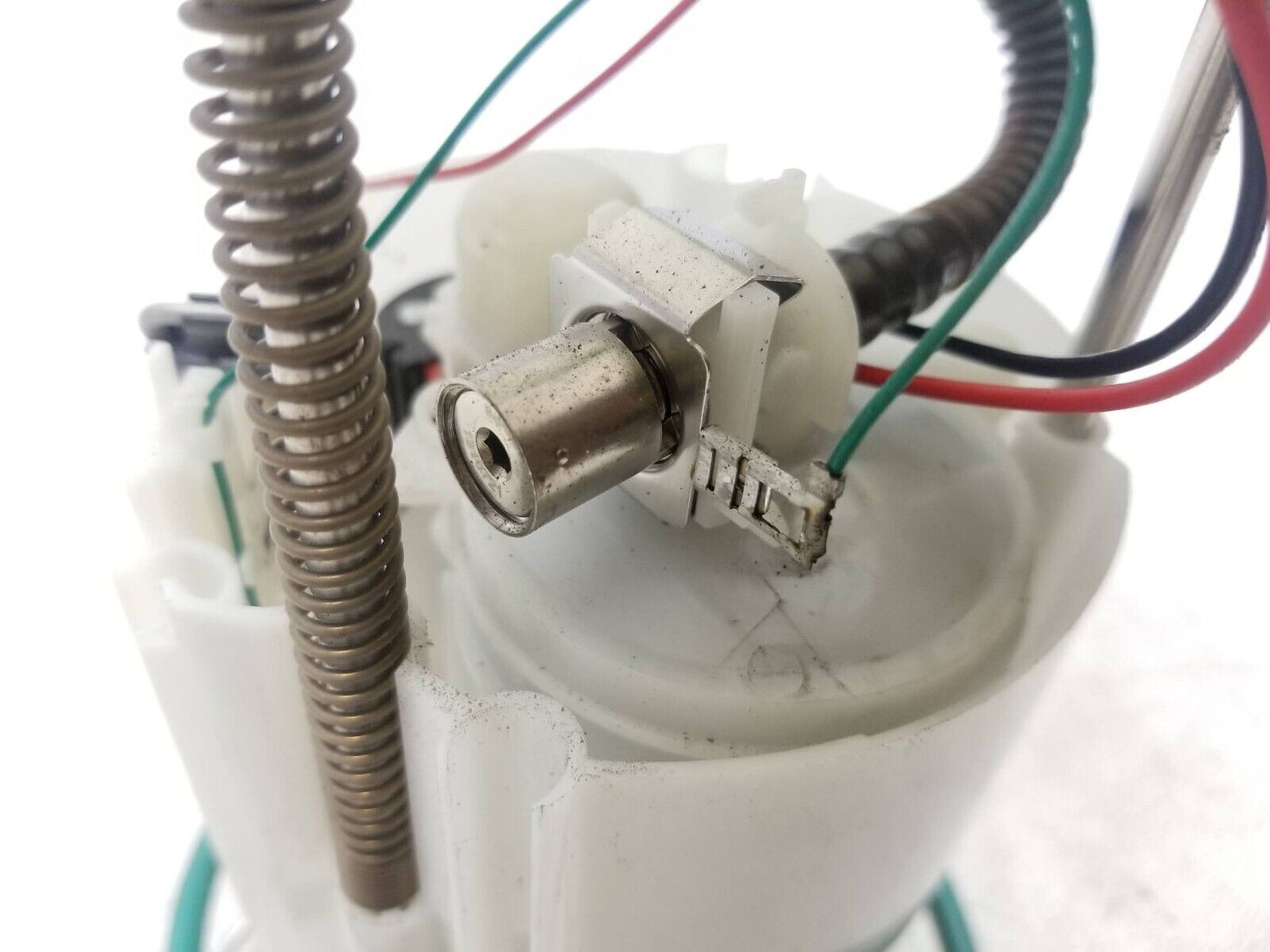 12 - 14 Ford Focus Fuel Pump Bv61-9h307-gh OEM