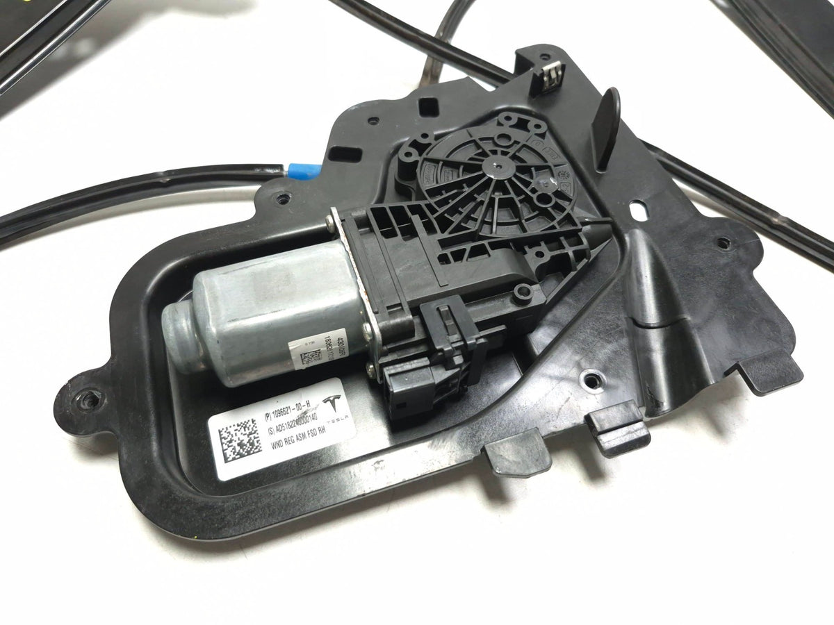 2018 Tesla Model 3 Front Door Window Regulator & Motor Right Passenger Side OEM