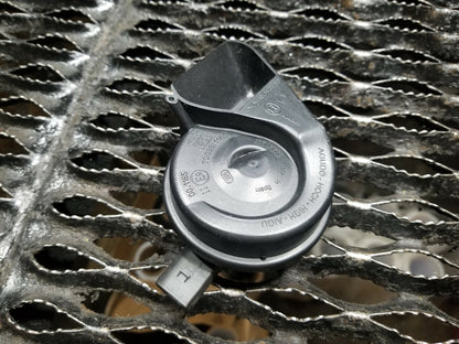 12 13 14 15 Audi A4 2.0l Left High Pitch Note Tone Signal Siren Horn OEM