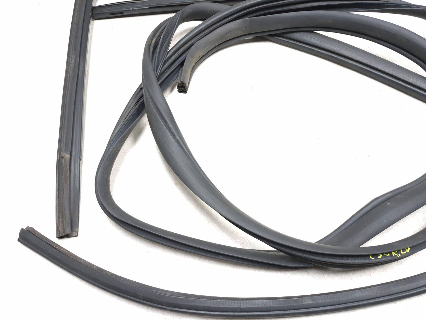 2013 Dodge Grand Caravan Rear Door Weatherstrip Seal Left Driver Side Oem✅
