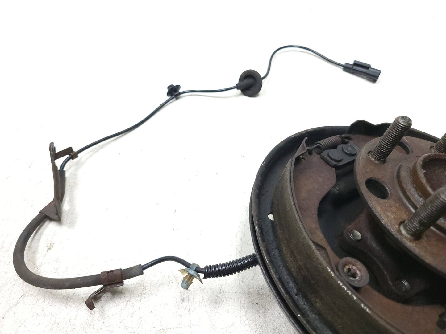 2010 Dodge Caliber Rear Spindle Knuckle Brake Drum Passenger Side Rh OEM