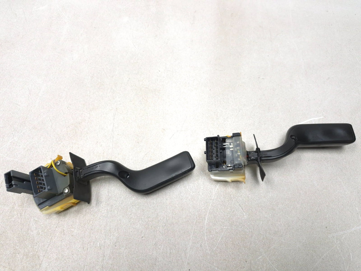 2007 Saab 9-5 Cruise Windshield Wiper Turn Signal Switch Control OEM