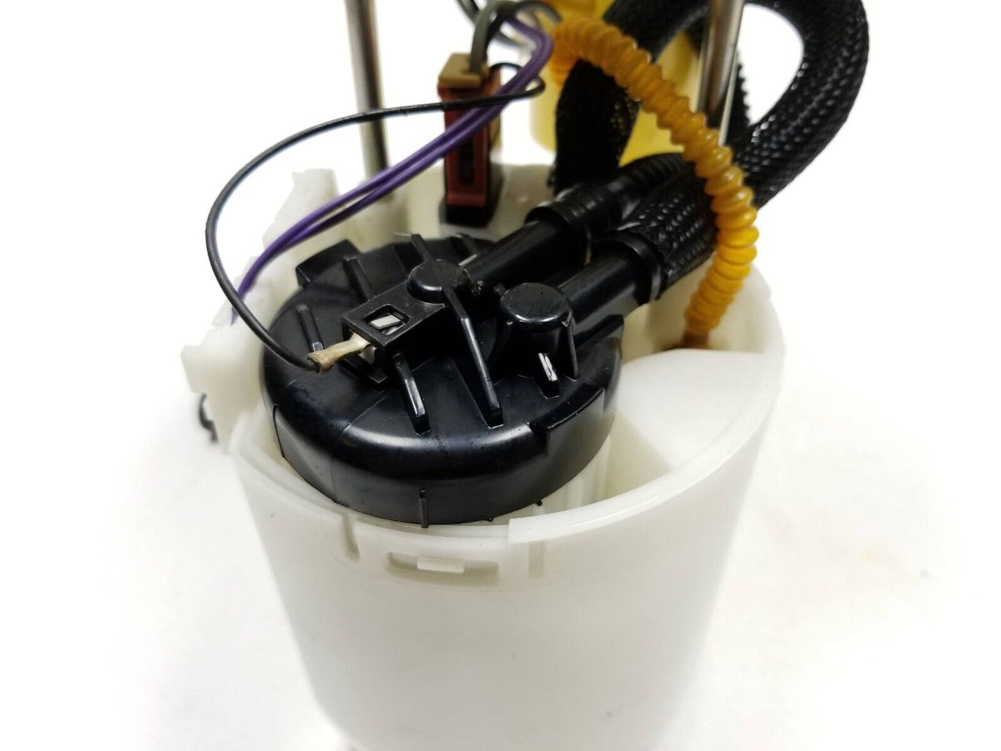 13 14 15 16 GMC Acadia Fuel Pump OEM