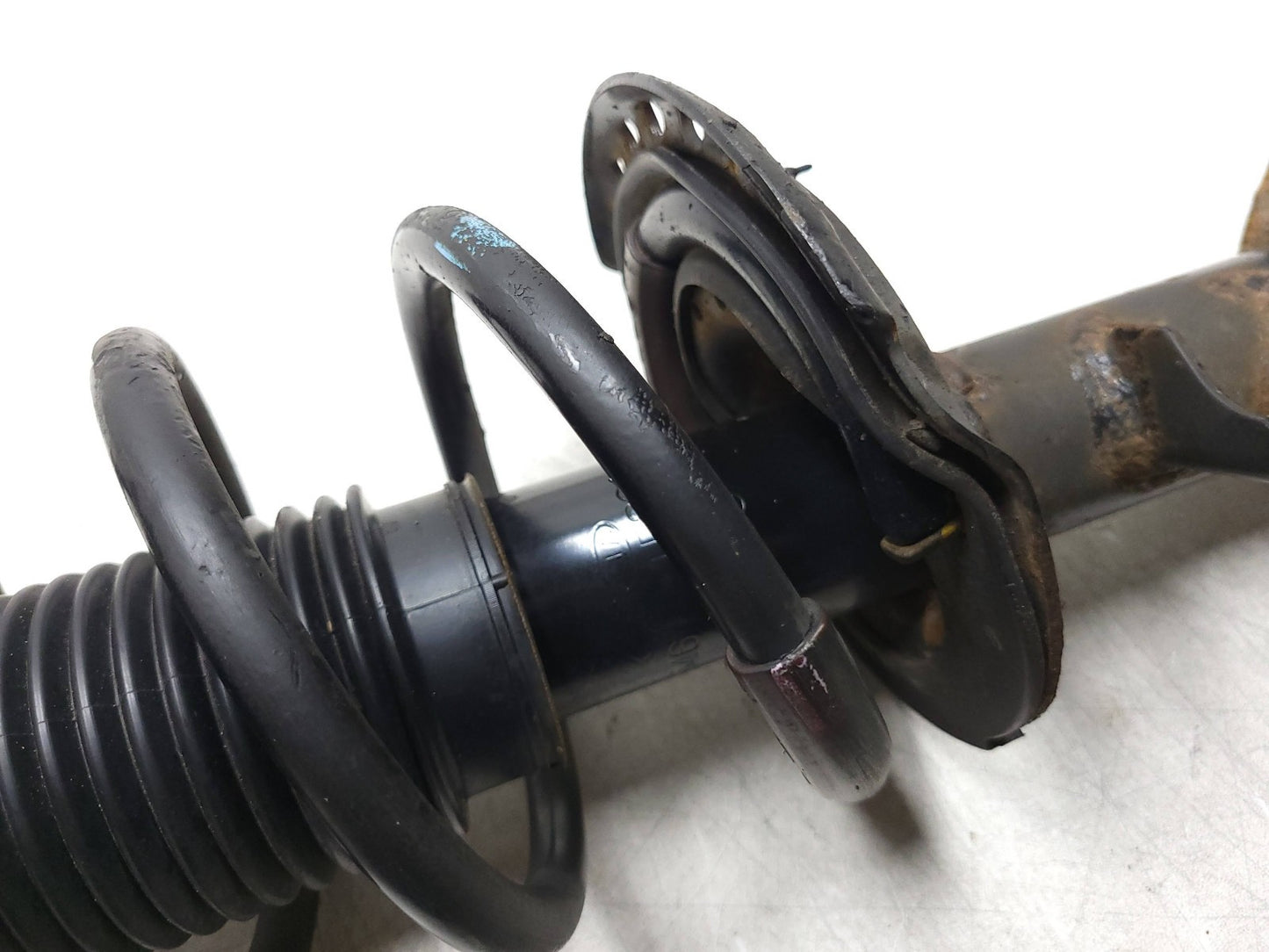 12-17 Hyundai Accent Front Strut Assembly Left Driver Side & Right Pass Side OEM