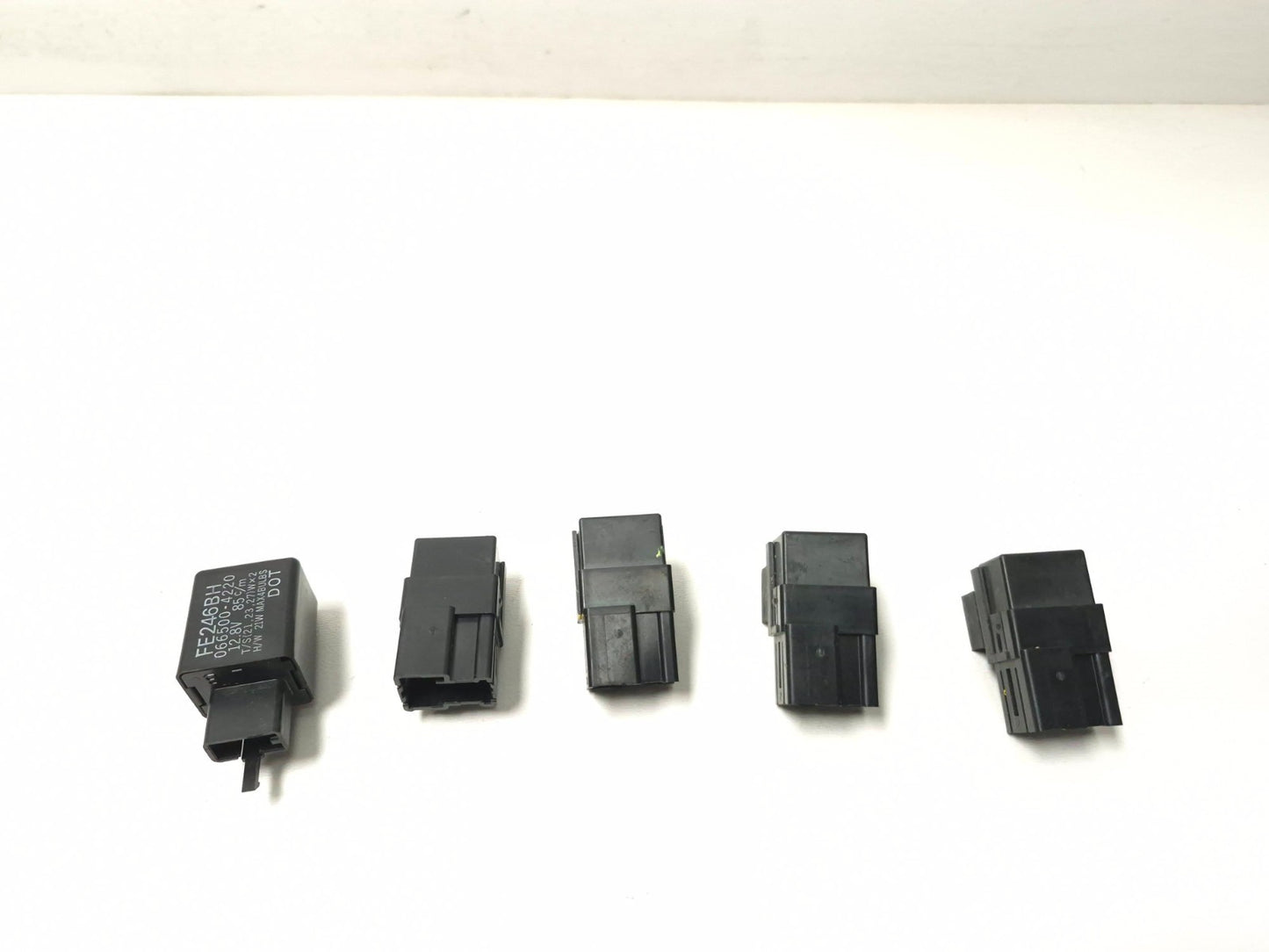 2017 Yamaha Yzf R3 Horn Signal & Relay Set OEM