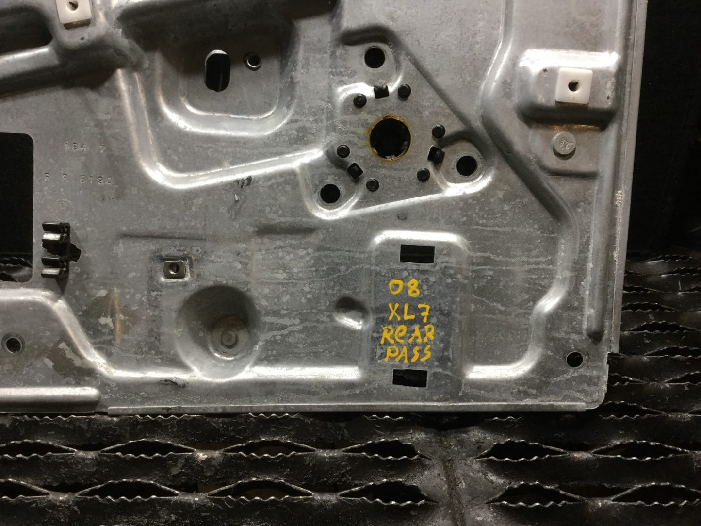 07 08 09 Suzuki Vitara Xl-7 Rear Right Pass Side Door Window Regulator OEM