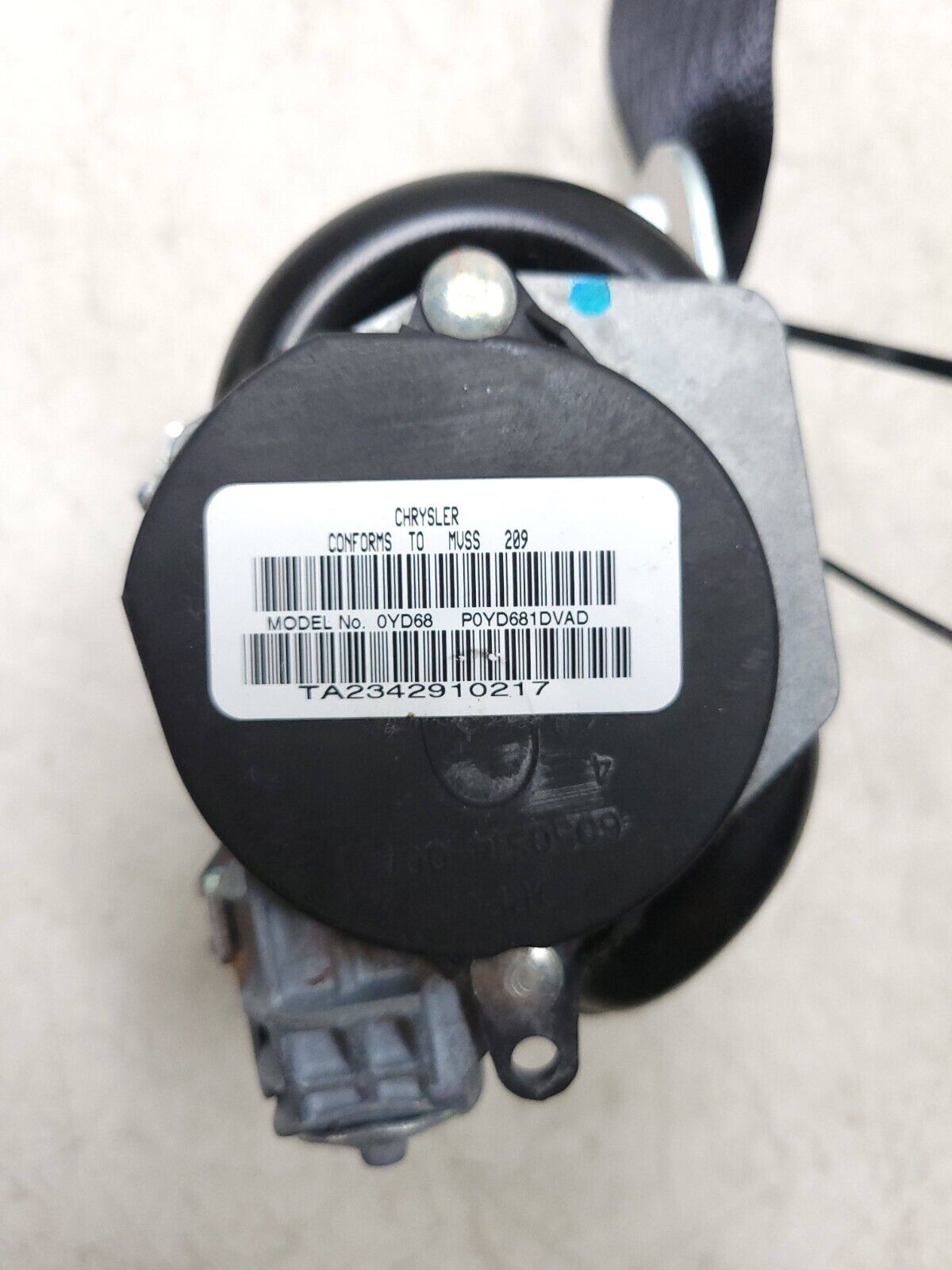 2009-2012 Dodge Caliber Seat Belt Retractor Front Passenger Right OEM