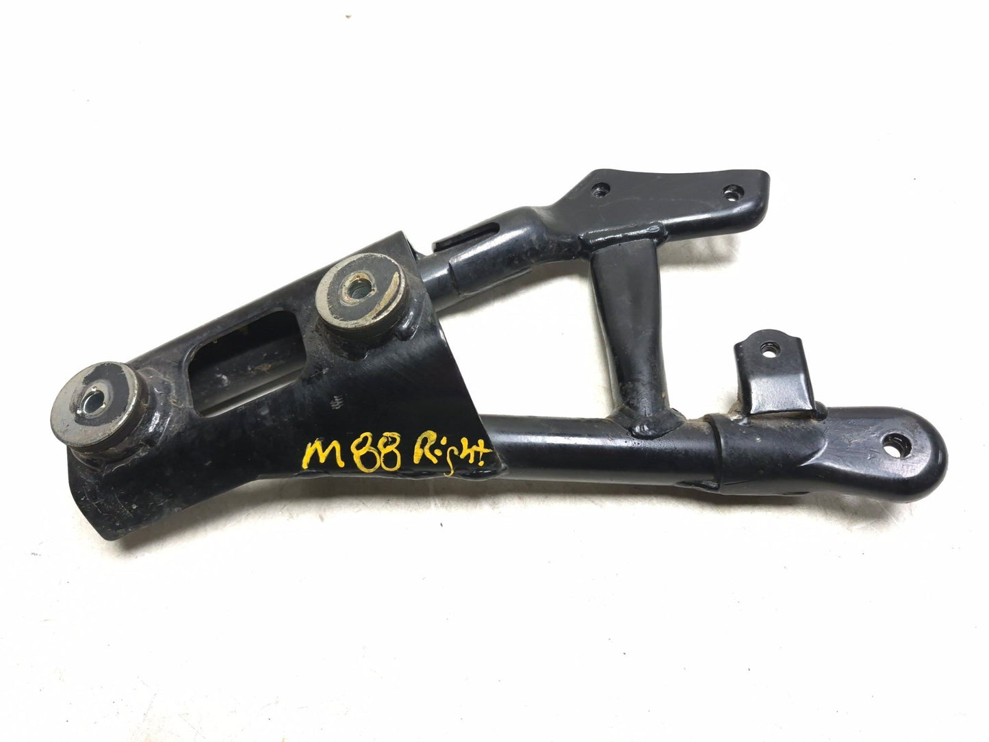 2005 Suzuki Boulevard С50 Rear Swingarm Bracket & Muffler Exhaust Bracket OEM