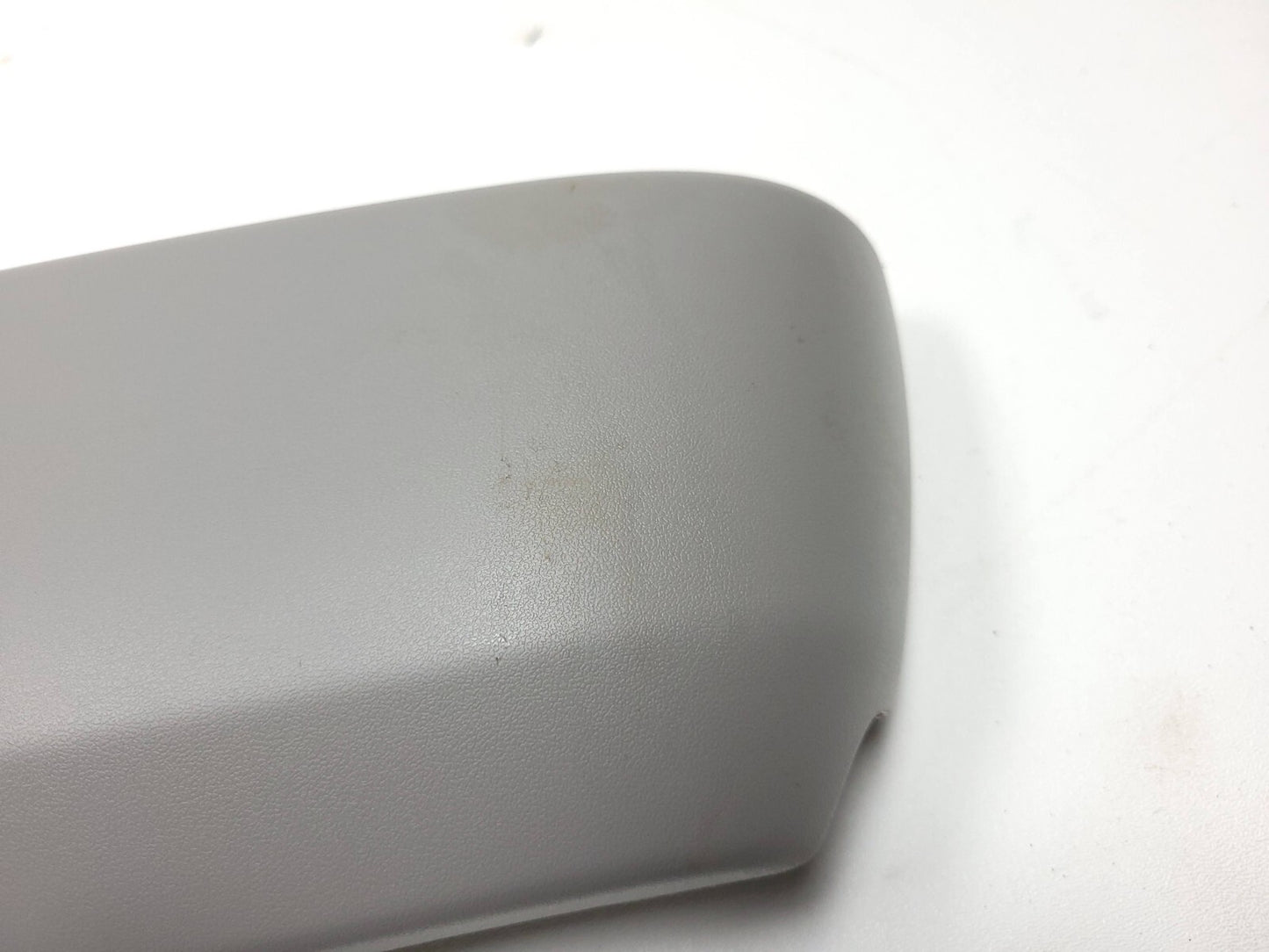 2007 - 2011 Toyota Camry Front Passenger Seat Side Trim Guide Sleeve Knob OEM