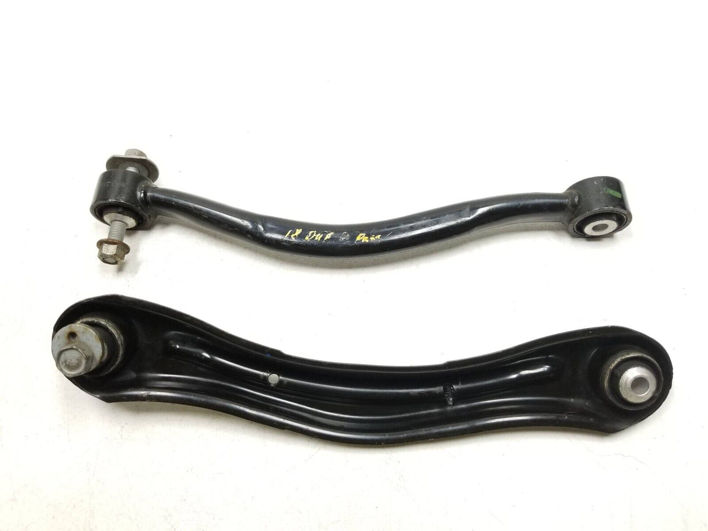 16 - 22 Dodge Durango Rear Control Arm Passenger Side Right 2pcs OEM