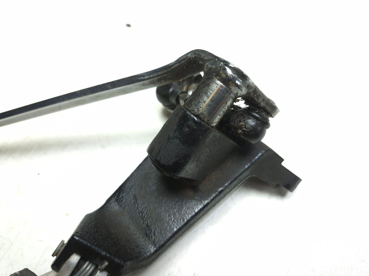 2004 Suzuki Intruder Volusia Vl800 Left Footrest W/ Gear Sift Lever OEM
