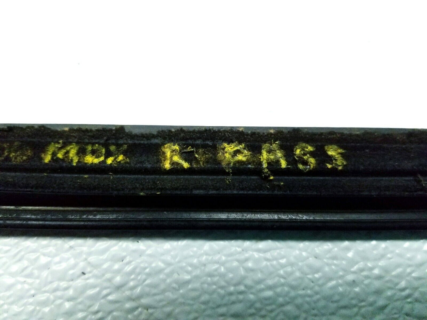 03 04 05 06 Acura Mdx Rear Right Pass Door Window Belt Seal Molding OEM 55k