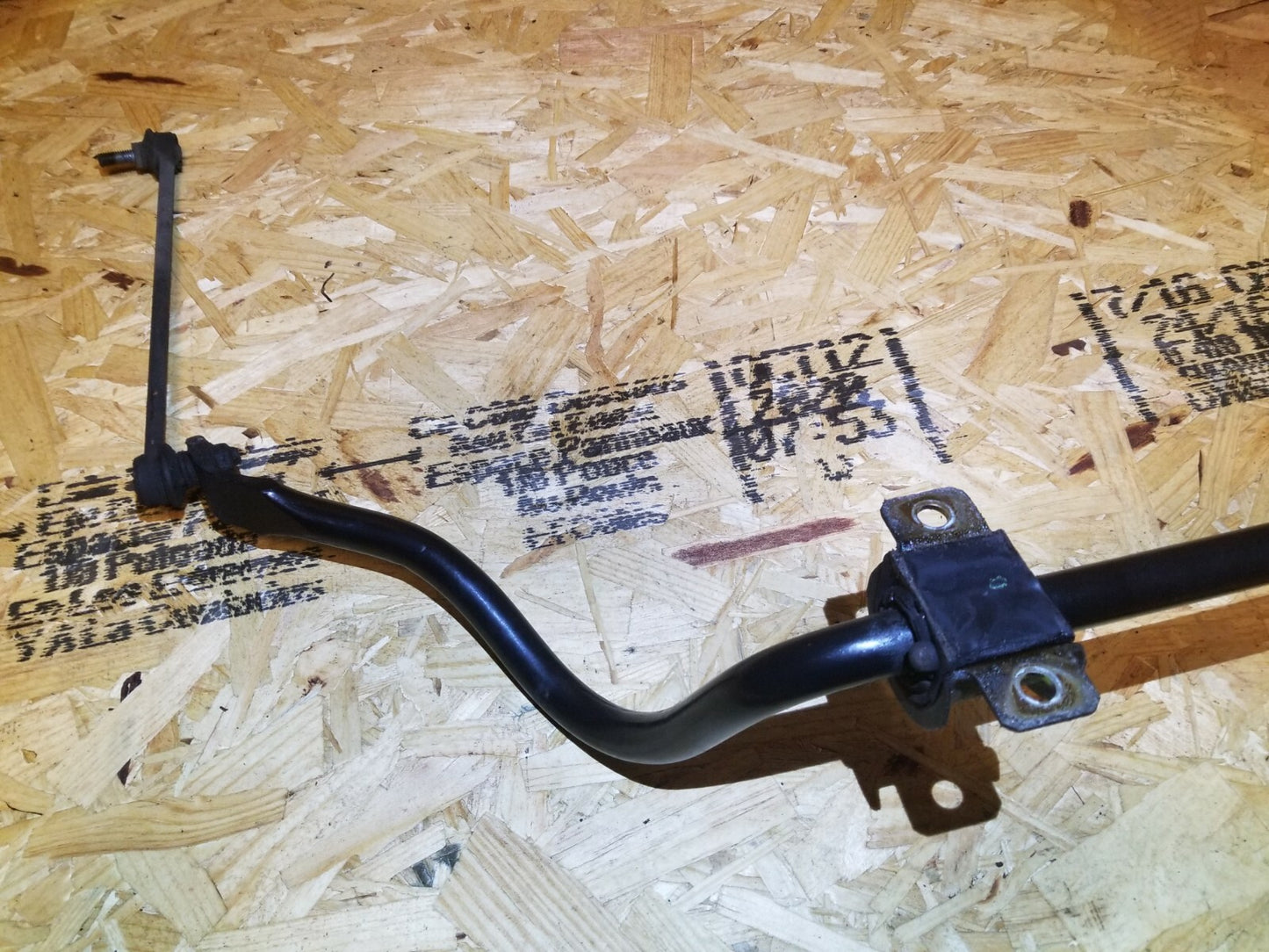 2007 Volvo S40 Front Stabilizer Sway Bar W/ Linkage Link OEM