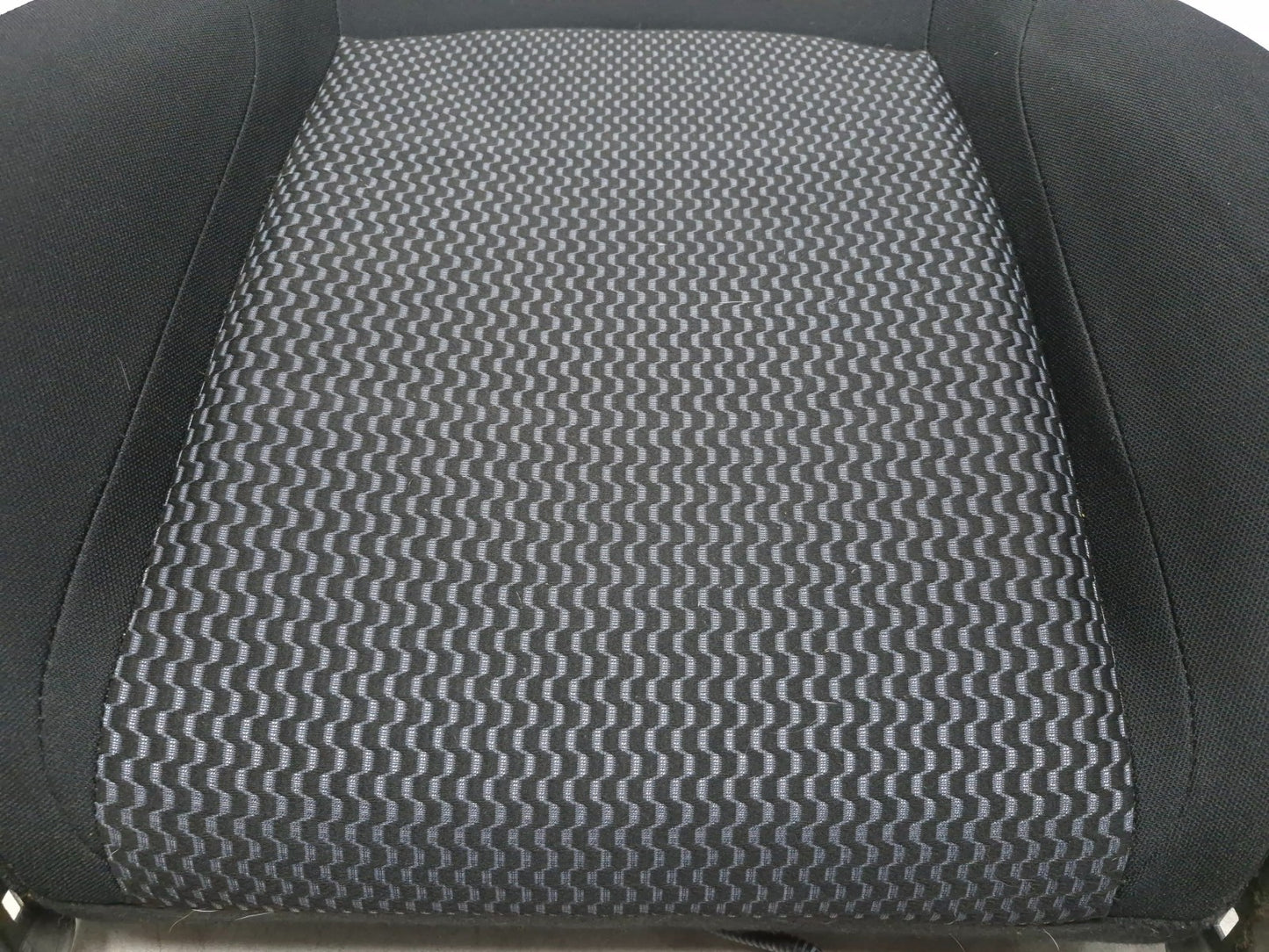 2015 Nissan Juke Front Upper Seat Cushion Driver Side Left OEM