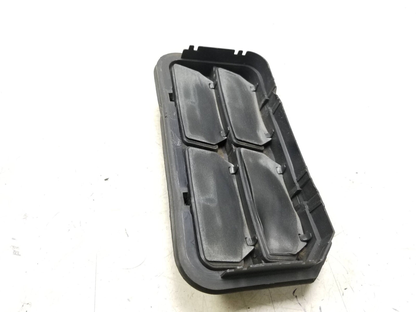 2010 - 2016 Cadillac SRX Rear Quarter Pressure Vent Flap OEM