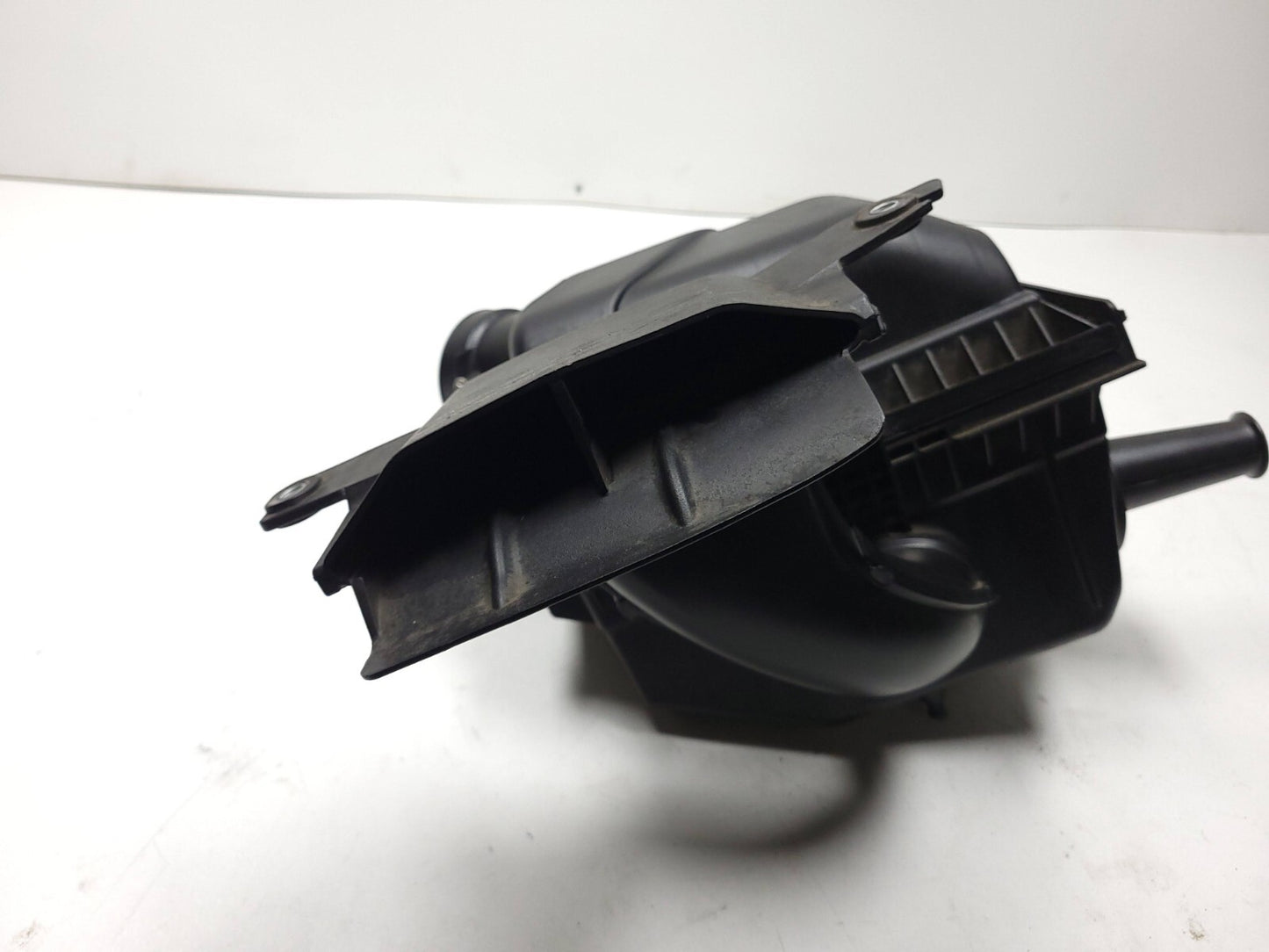 2009 - 2015 Mazda Cx-9 Air Filter Housings OEM