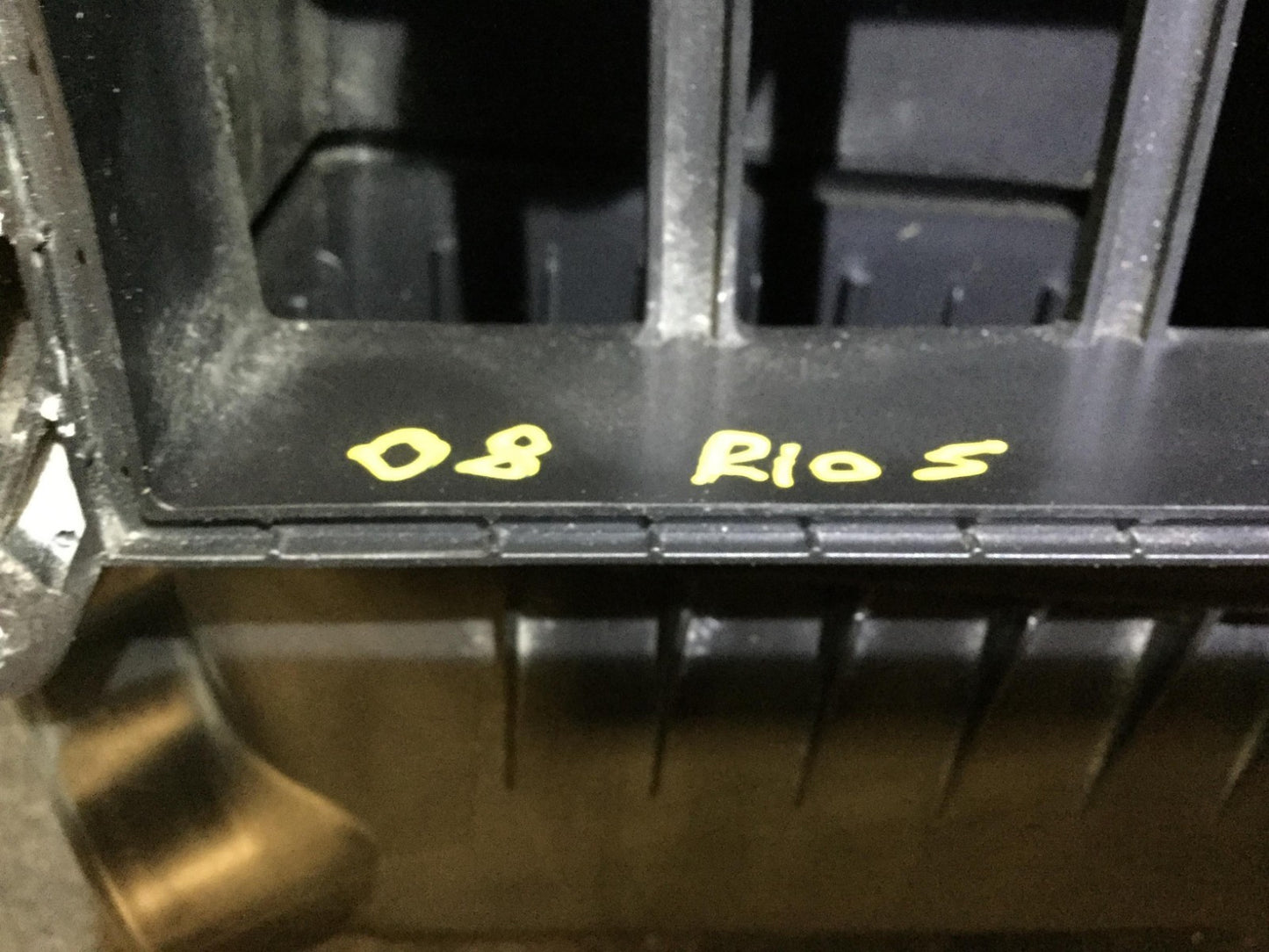 06 07 08 09 10 11 Kia Rio 1.6l Air Cleaner Housing Box OEM