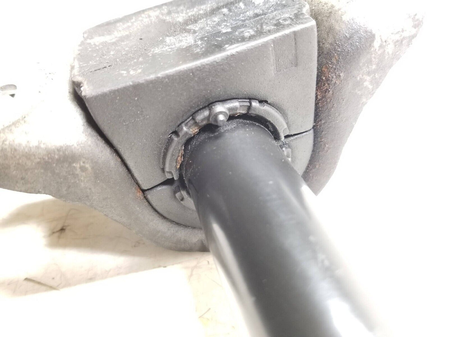 2007 - 2013 BMW X5 X6 E70 Front Stabilizer Sway Bar 3.0l OEM