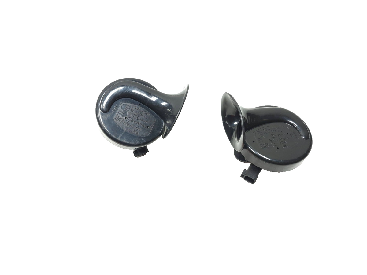 2018 Tesla Model 3 Horn Signal Pair 1109660-00-a OEM
